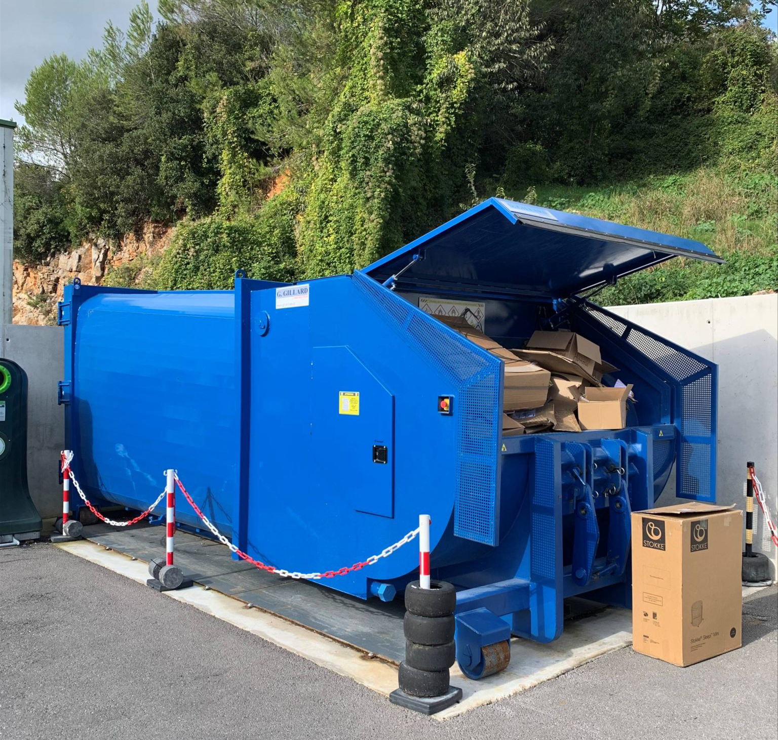 Compacteur à déchets monobloc “KUB” - GILLARD SAS